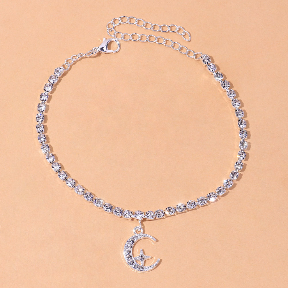 Star Moon Anklet with sparkling embellishments and crescent moon charm, crafted from durable zinc alloy.