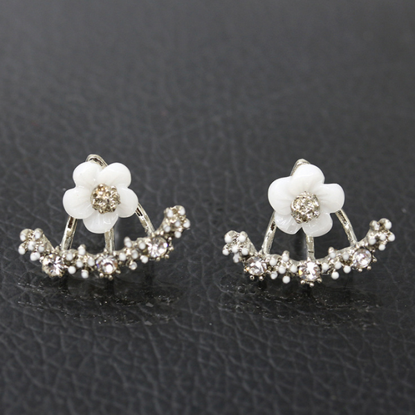 Daisy Flower Stud Earrings