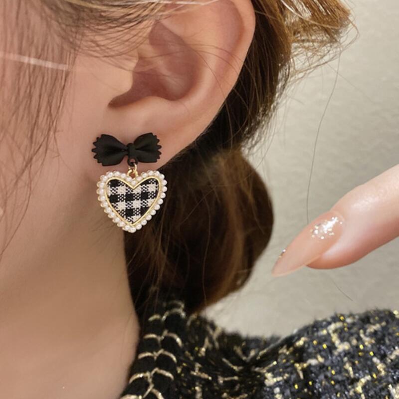 Checked Heart Bow Earrings